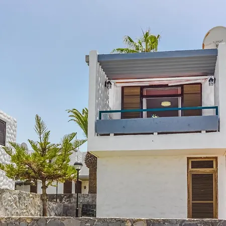 America - 150 Meters From The Beach, Free Wi-fi Arona (Tenerife)