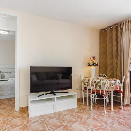 America - 150 Meters From The Beach, Free Wi-fi Arona (Tenerife)