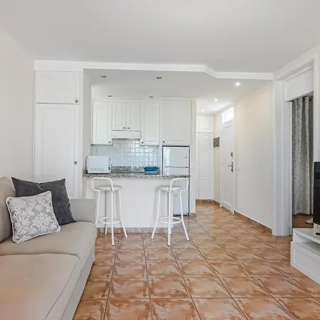 Apartamento America - 150 Meters From The Beach, Free Wi-fi *