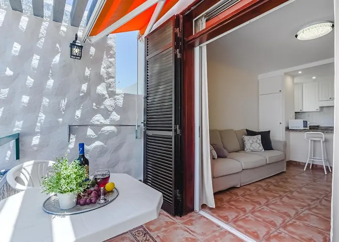 America - 150 Meters From The Beach, Free Wi-fi Apartamento Arona (Tenerife)